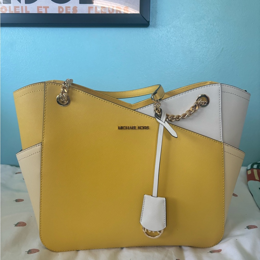 Michael Kors Jet Set Travel Large X Chained Tote